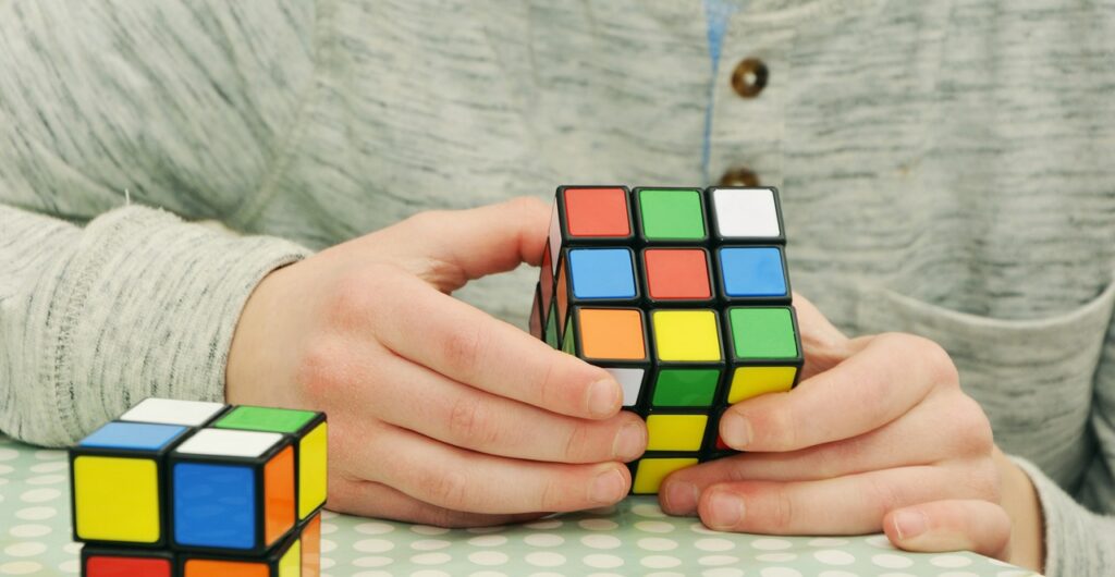 Comment faire un rubik’s cube