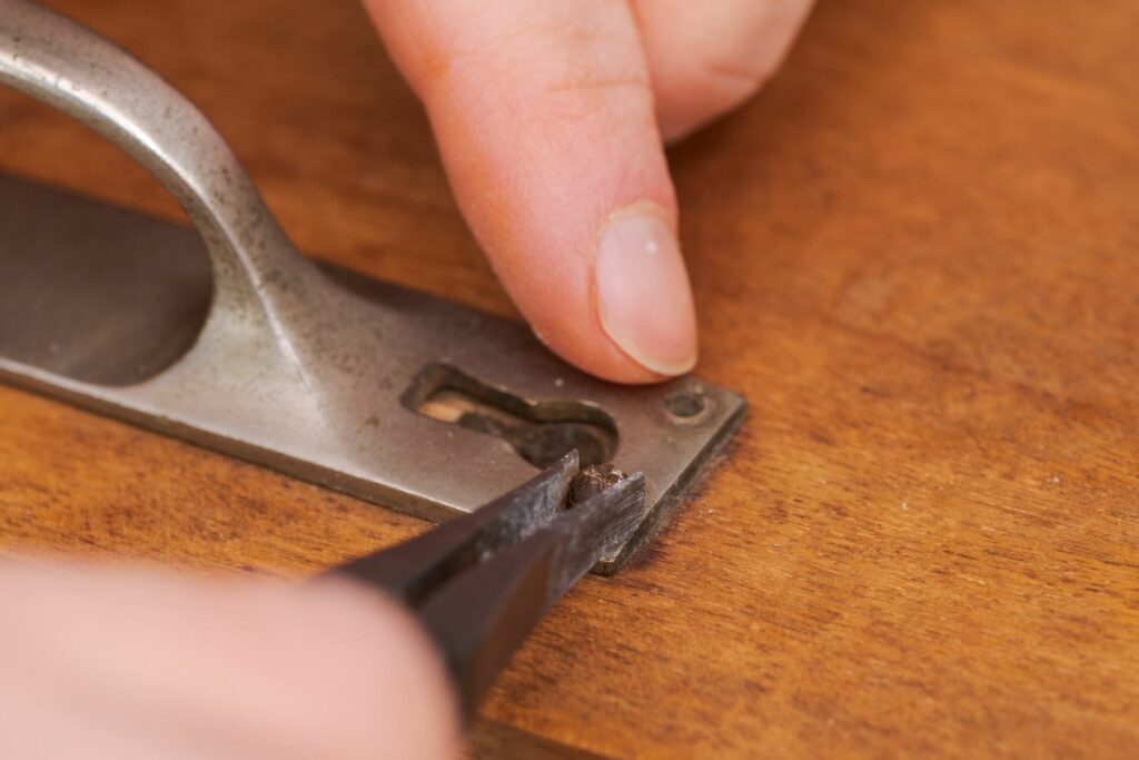 Comment enlever une vis foirée