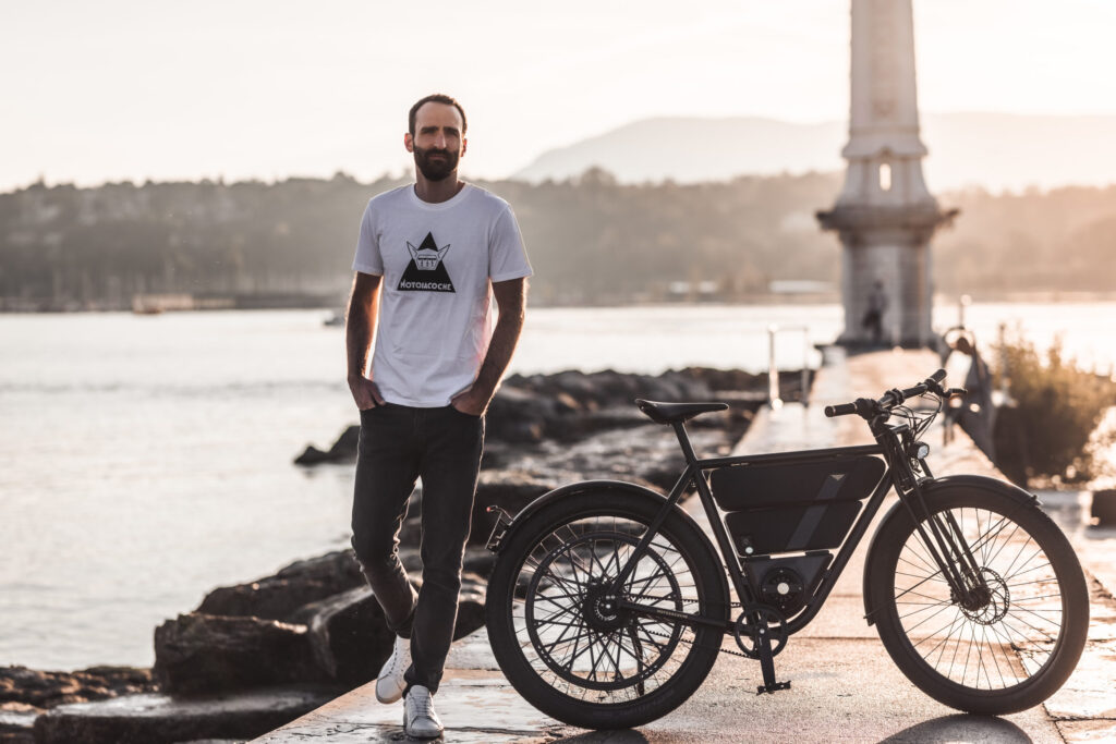 Qui a inventé la première moto ? découvrez l’incroyable histoire de cette invention révolutionnaire