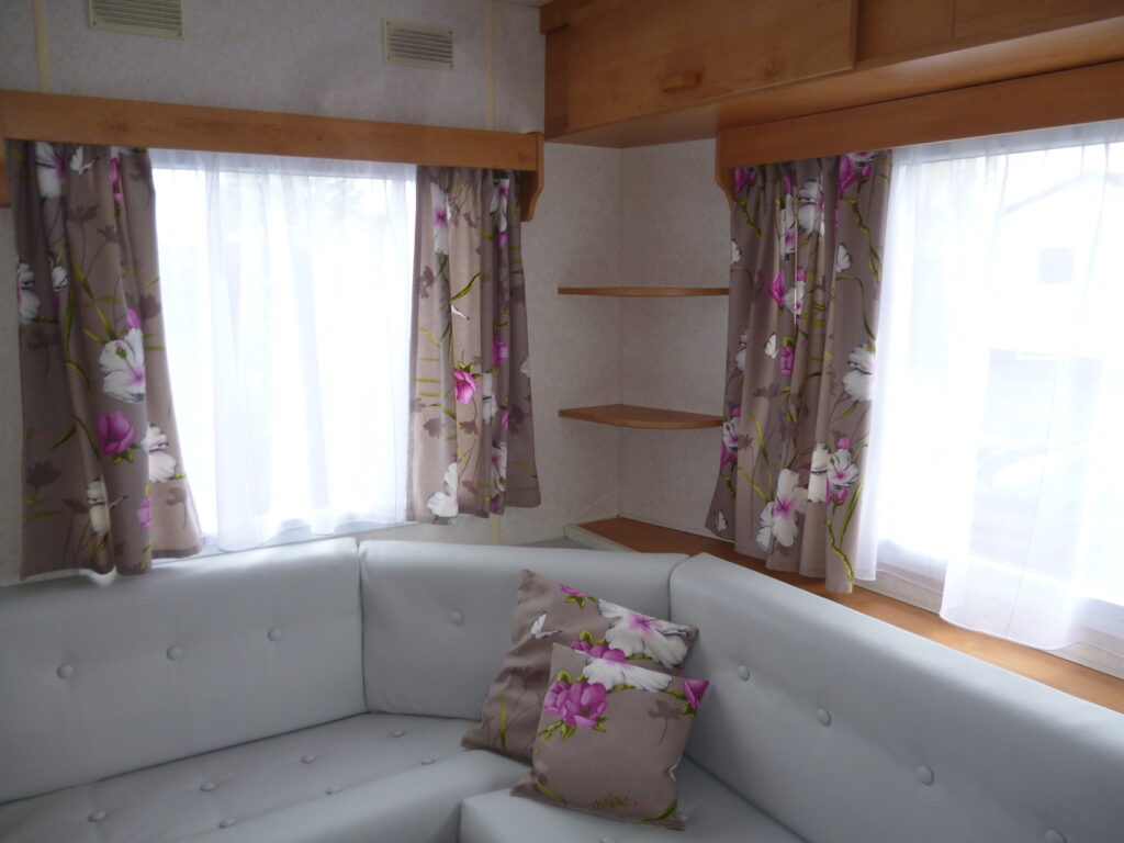 Comment recouvrir une banquette de mobil home ?